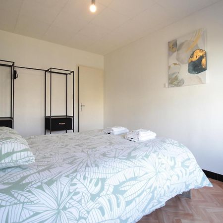 3 Chambres - Tres Grand Jardin Privee - Terrasse Privee - Garage Velo Et Moto - Parking Voiture Privee Dans La Propriete - Gere Par Presta-Zen'Services Thierville-sur-Meuse Экстерьер фото