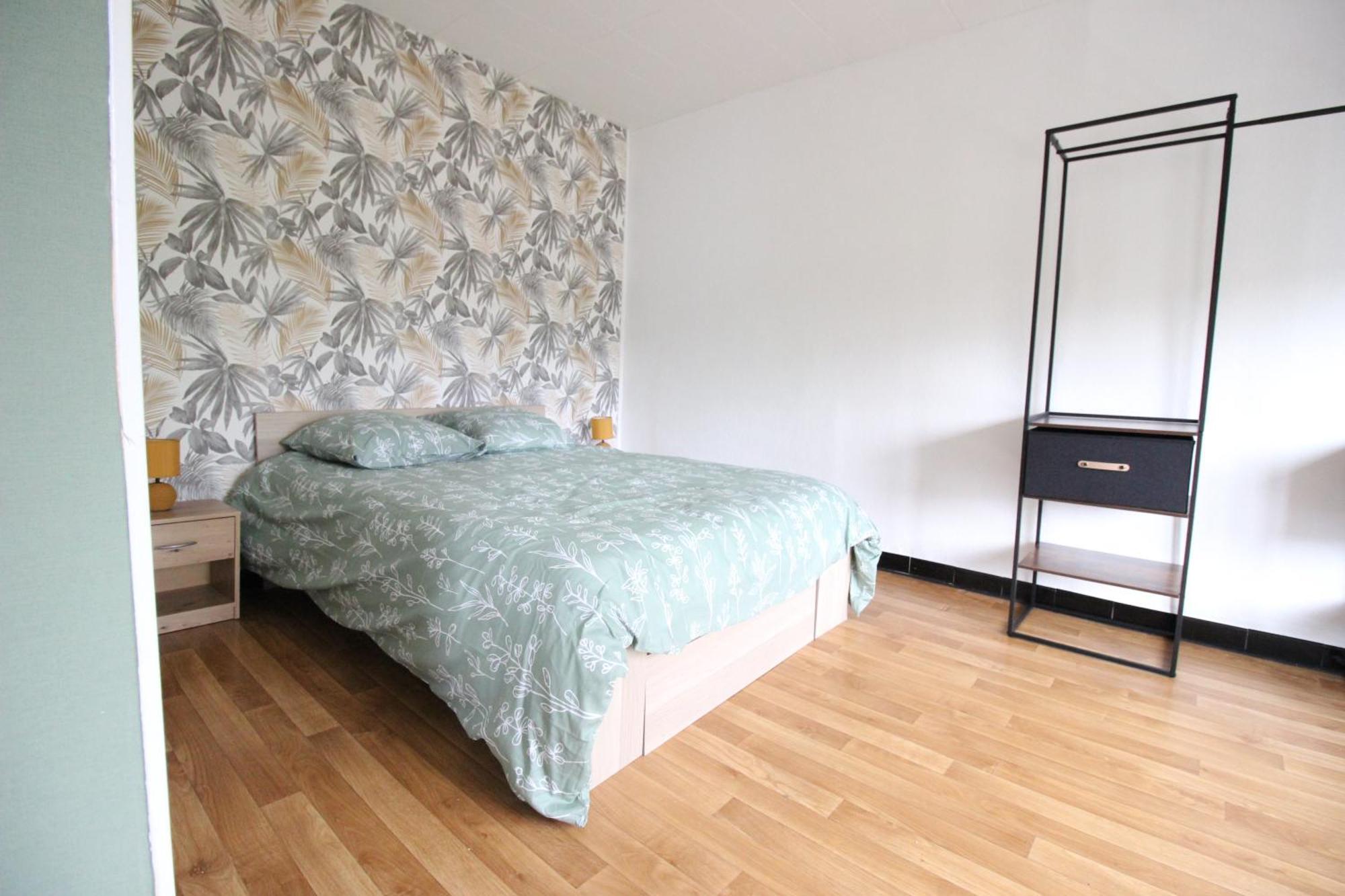 3 Chambres - Tres Grand Jardin Privee - Terrasse Privee - Garage Velo Et Moto - Parking Voiture Privee Dans La Propriete - Gere Par Presta-Zen'Services Thierville-sur-Meuse Экстерьер фото